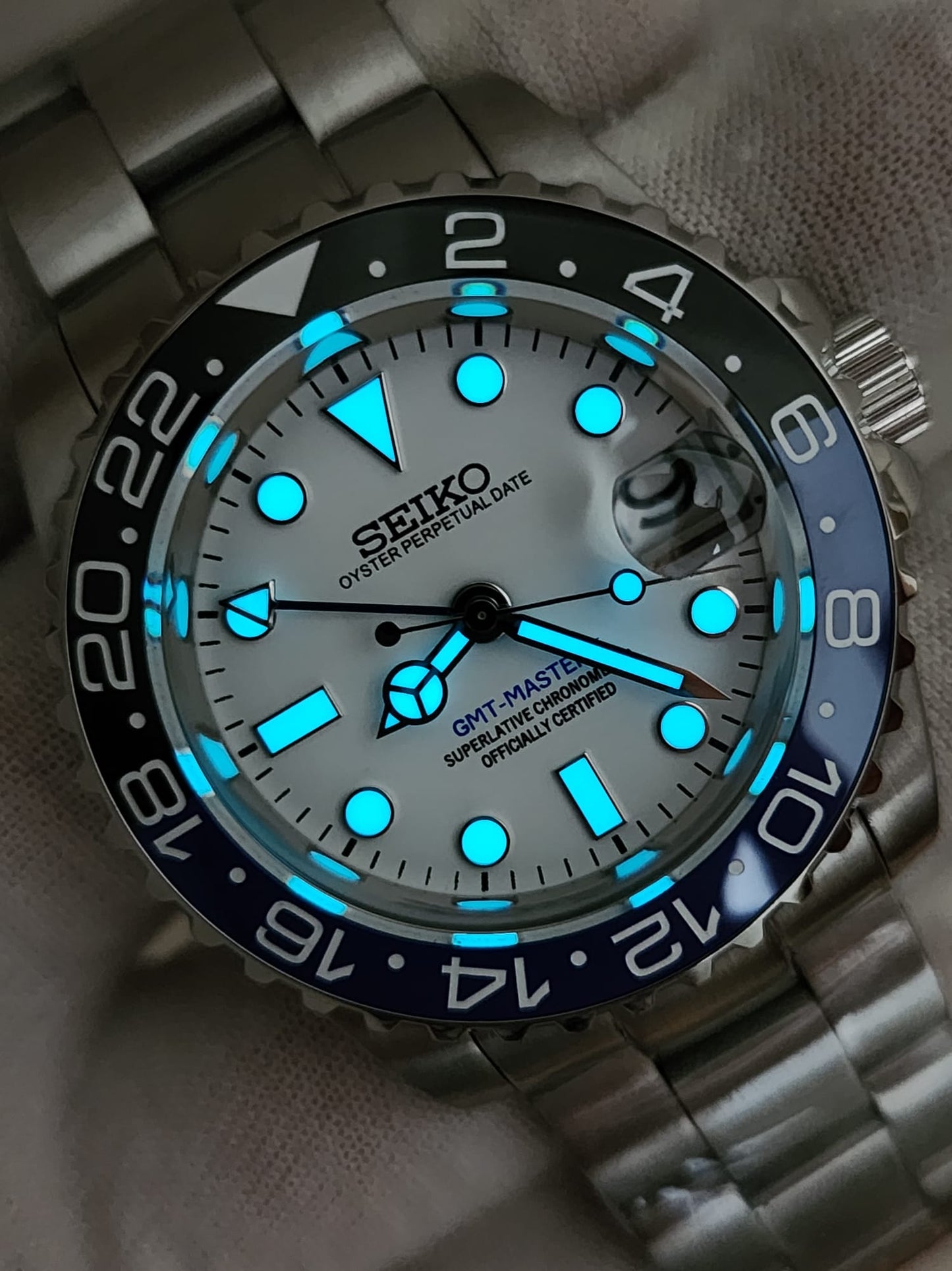 CUSTOM PREMIER MOD (SEIKO ICED BATMAN GMT) WHITE DIAL, S.S.BRACELET, NH34GMT AUTOMATIC NEW **BUILD TO ORDER, SERIOUS INQUIRIES ONLY PLEASE!**