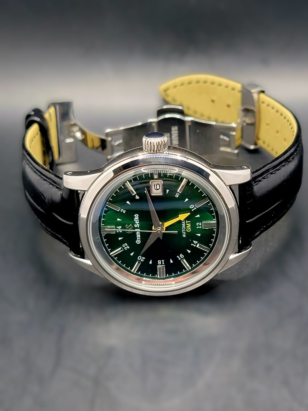 CUSTOM MOD (GRAND SEIKO ELEGANCE GMT) GREEN DIAL w LEATHER BAND AUTO NH34GMT