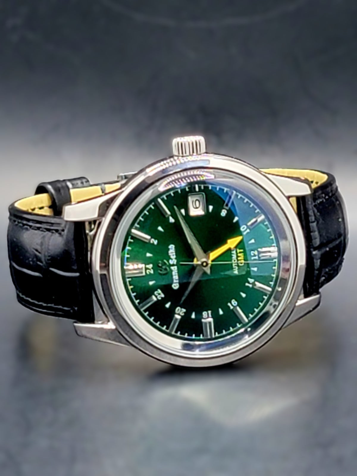 CUSTOM MOD (GRAND SEIKO ELEGANCE GMT) GREEN DIAL w LEATHER BAND AUTO NH34GMT