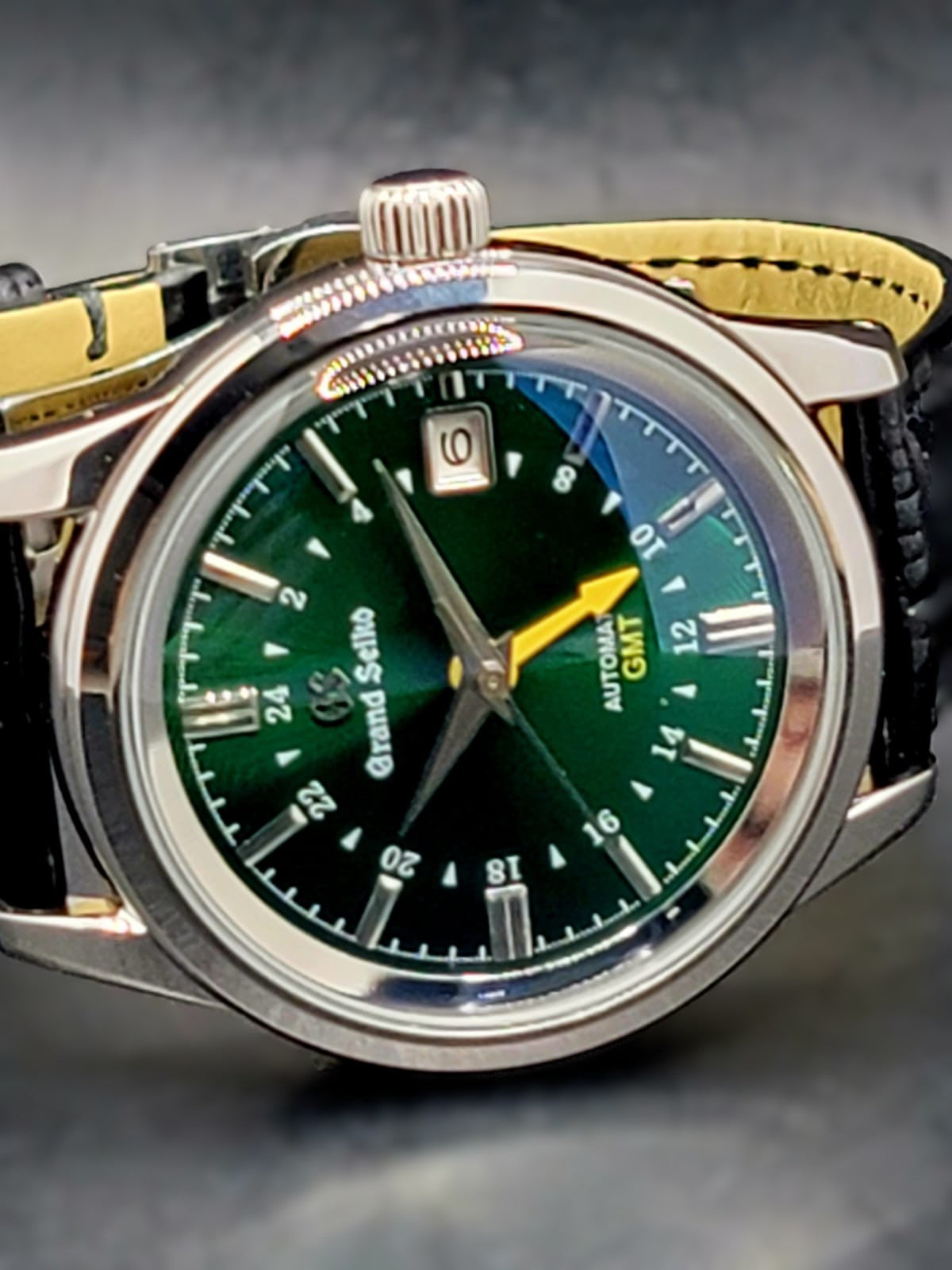 CUSTOM MOD (GRAND SEIKO ELEGANCE GMT) GREEN DIAL w LEATHER BAND AUTO NH34GMT