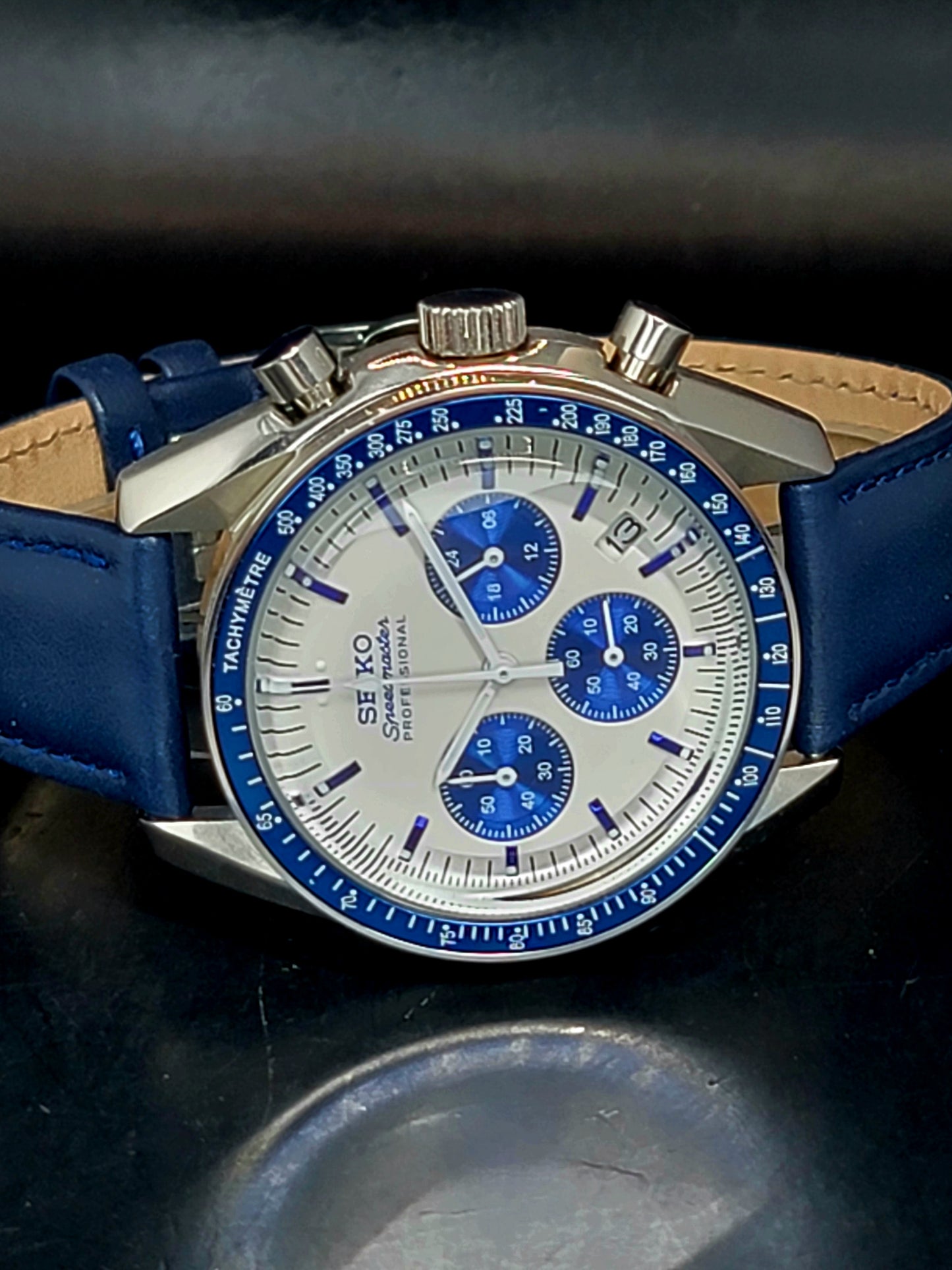 CUSTOM SEIKO SPEEDMASTER SNOOPY MOD