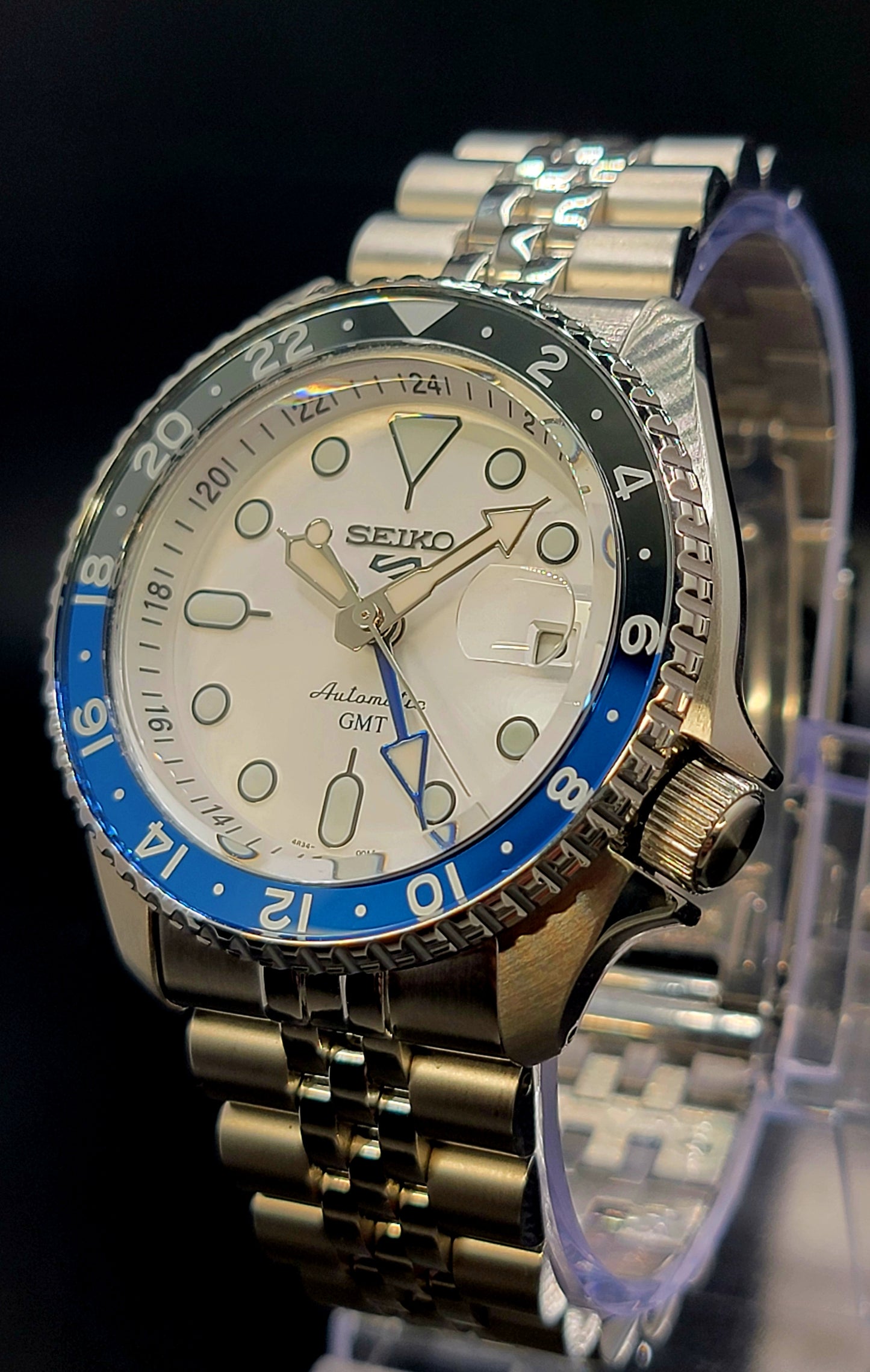 Seiko 5 Sports Silver White SKS003 GMT