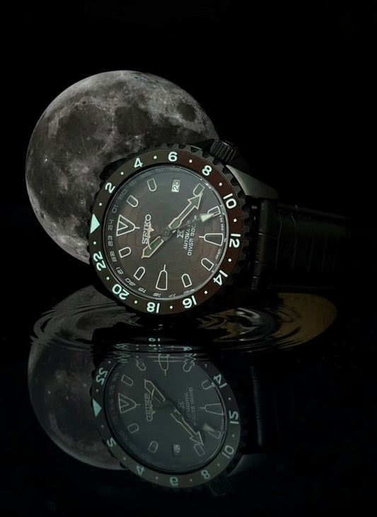 SEIKOMOD DARK Side of the Moon GMT