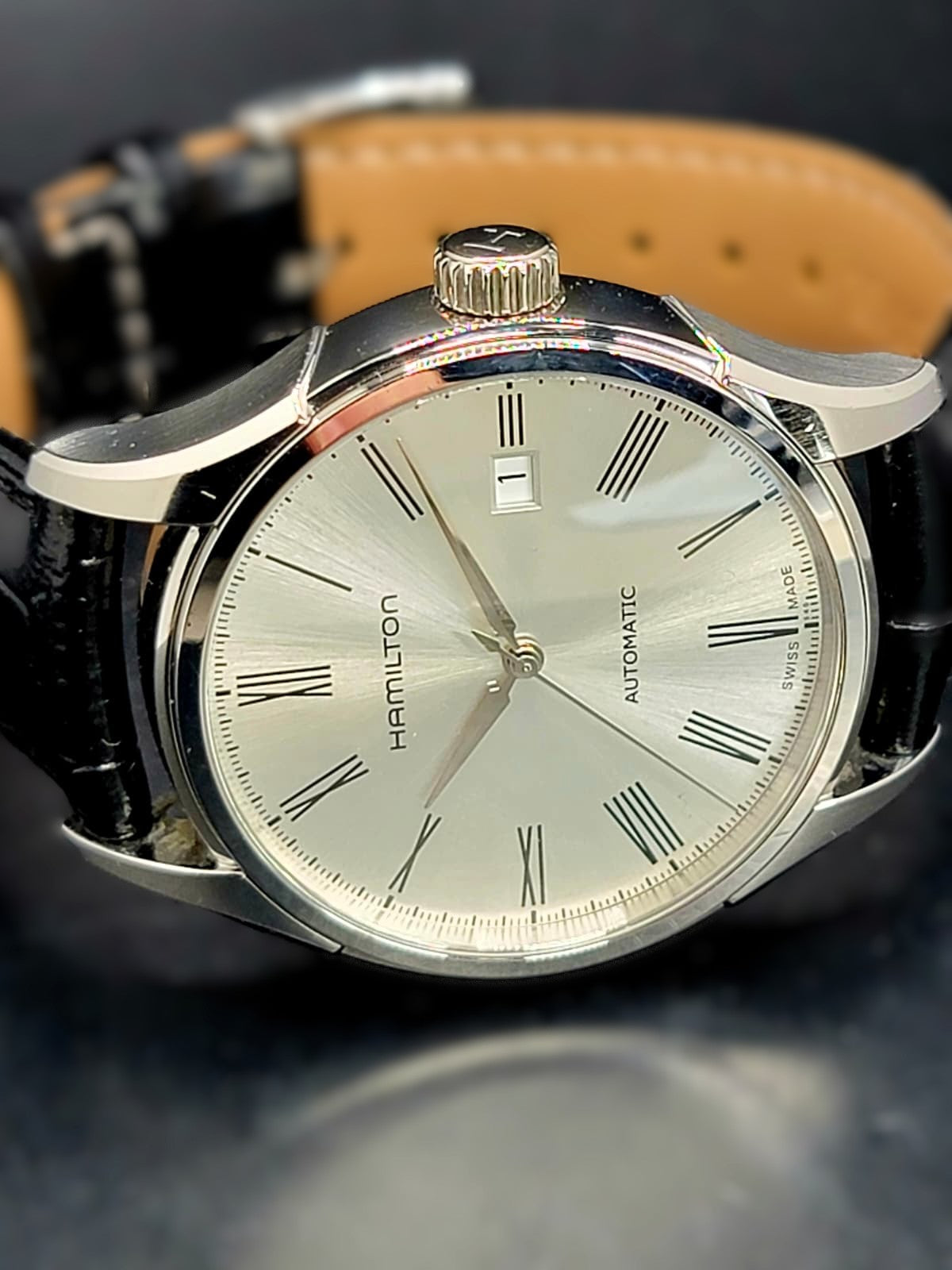 Hamilton Valiant Automatic Date 40MM Stainless Steel H39515754