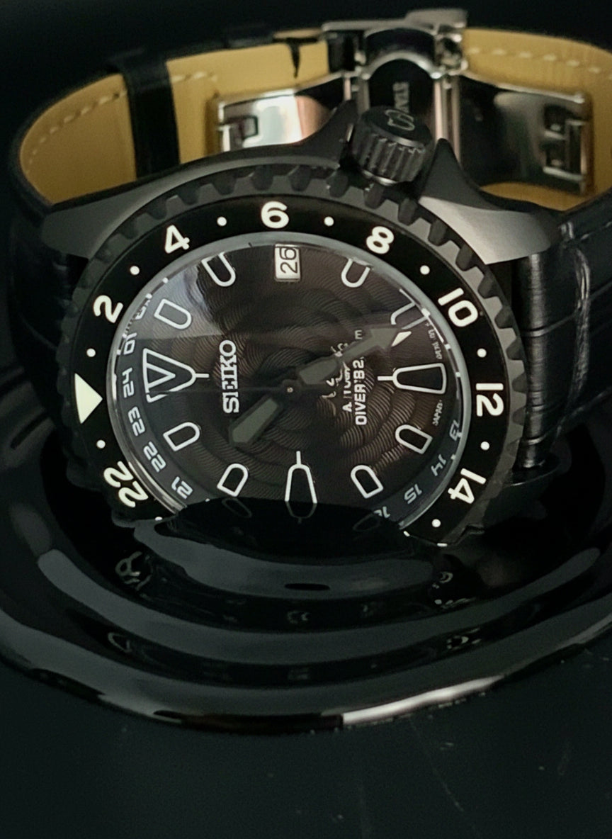 SEIKOMOD DARK Side of the Moon GMT